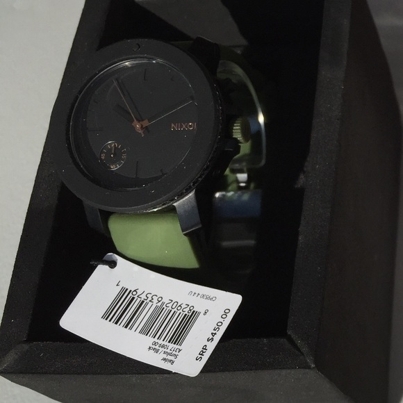 Nixon Watch - Picture 3 of 3